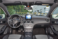 2017款奔驰A级 A200 1.6T自动动感型