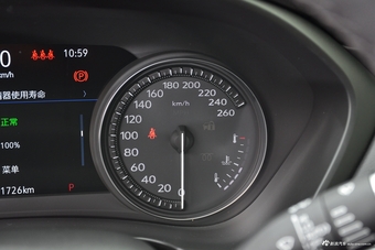 2018款XT4 2.0T四驱铂金版28T