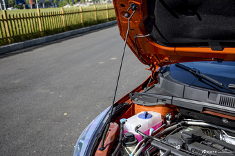 2017款艾瑞泽5 SPORT 1.5T自动尊贵版