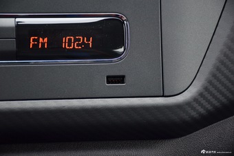 2017款瑞虎3X 1.5L手动版I 白色