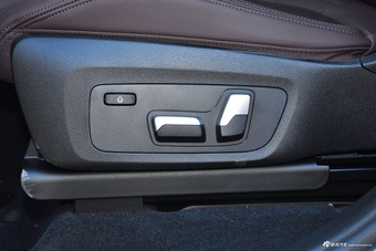 2019款宝马X4 2.0T自动xDrive25i M运动套装