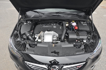 2018款君威GS 2.0T自动穿越火线联名限量版