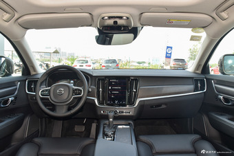 2017款沃尔沃V90 Cross Country 2.0T自动T5 AWD智远版图片