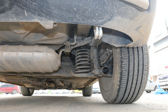 2017款中华V3 1.5L自动智能型