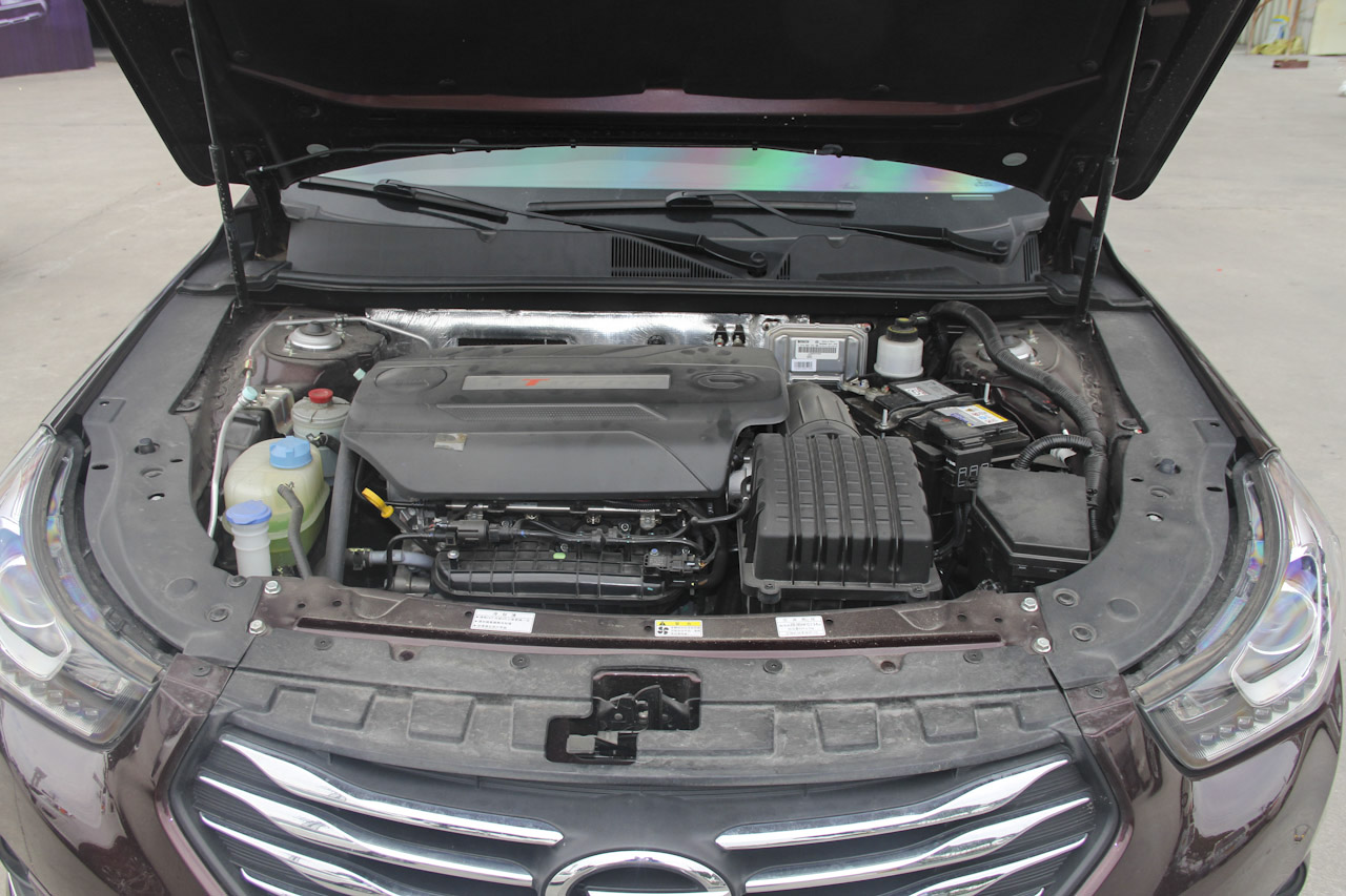 2016款传祺GA6 1.5T自动豪华版235T