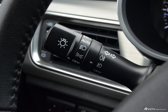 2017款吉利帝豪GL 1.3T自动尊贵型