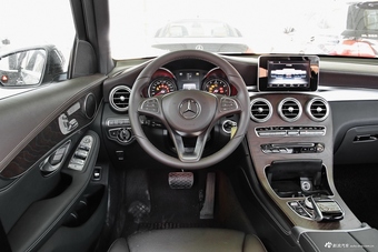 2017款奔驰GLC300 2.0T自动 4MATIC豪华型