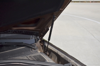 2017款哈弗H7 2.0T自动尊享型红标