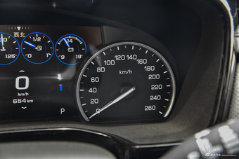 2016款XT5 2.0T自动28T四驱领先型