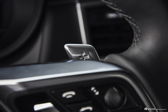 2016款保时捷Macan 2.0T自动