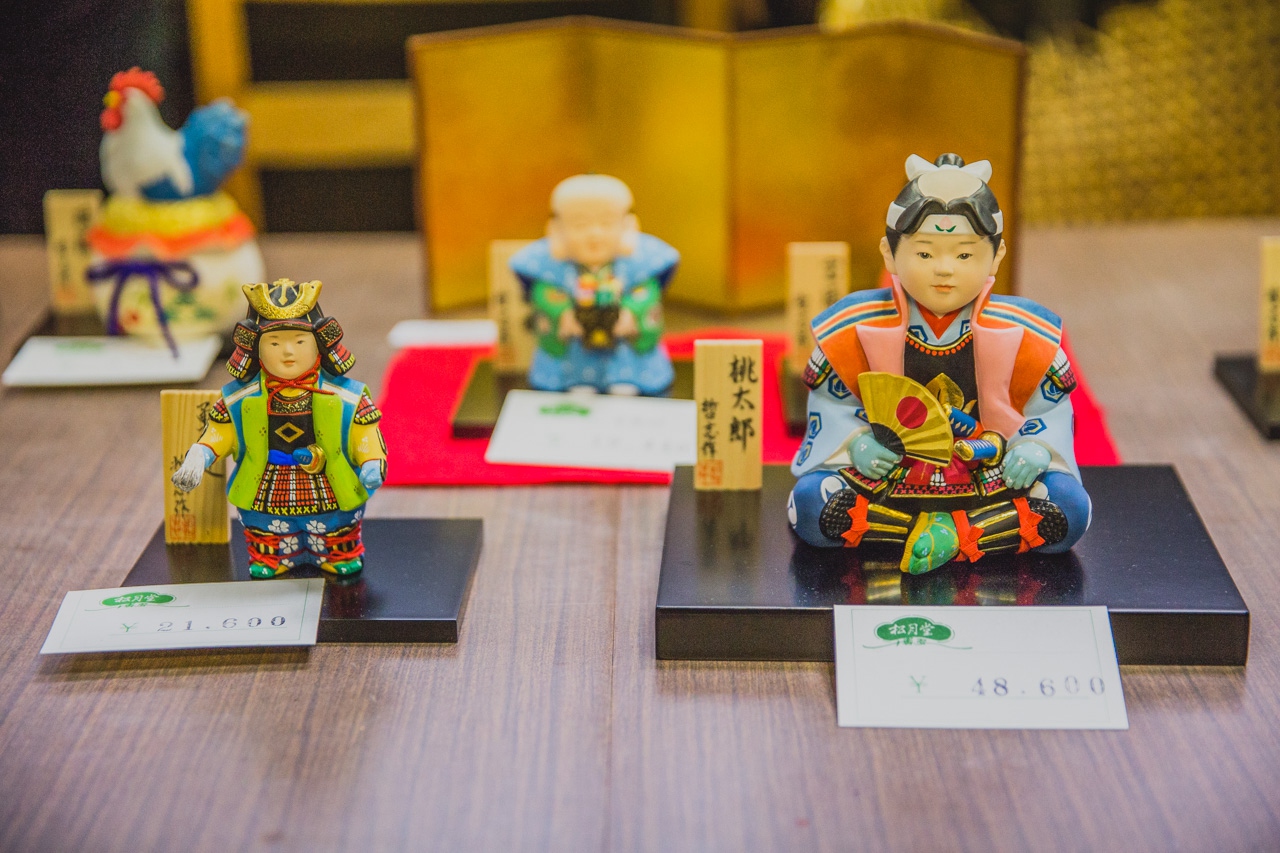 LEXUS雷克萨斯匠心之旅  博多人形 上色工艺见学