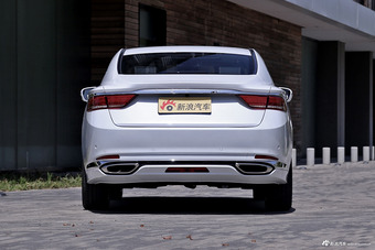 2018款博瑞GE MHEV顶配版