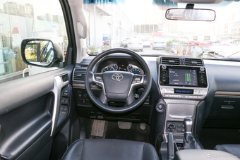 2018款普拉多3.5L自动TX-L后挂备胎