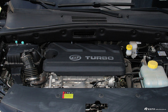 2017款宝骏560律动版1.5T手动尊享型