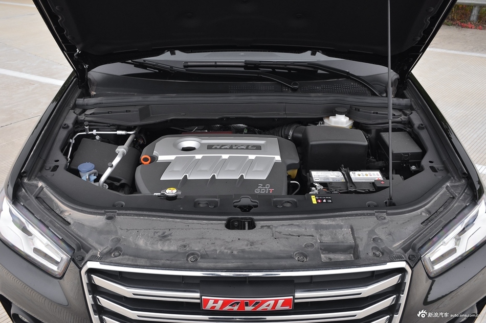 2017款哈弗H6 Coupe 2.0T手动两驱都市型红标