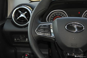 2018款东南DX3 1.5T自动尊贵型 