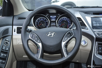 2016款朗动 1.6L自动尊贵型