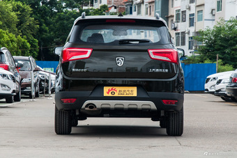 2015款 宝骏560 1.8L手动精英型