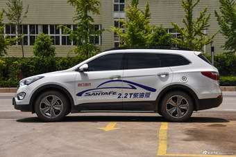 2013款格锐2.2T自动 7座四驱舒适型