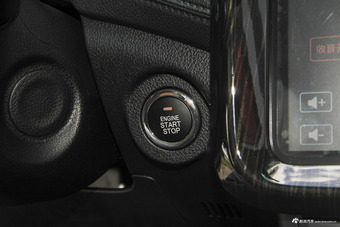 2018款斯威X7改款1.5T手动豪华互联版7座