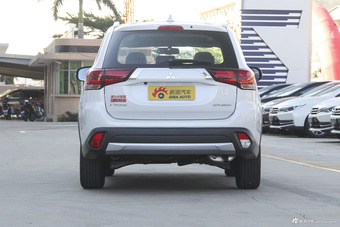 2018款欧蓝德2.0L自动两驱荣耀版5座