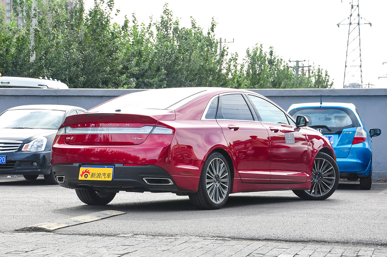 2016款林肯MKZ 2.0T自动尊耀版