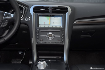 2017款蒙迪欧1.5T自动至尊型