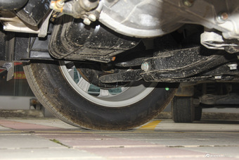 2016款中华V3 1.5L手动舒适型 炫舞橙