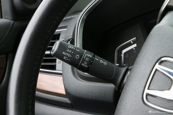 2017款CR-V 1.5T 240TURBO自动四驱豪华版