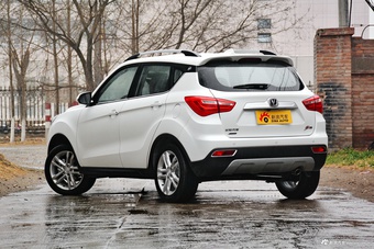 2017款CS35 1.6L自动豪华型