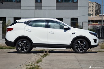 2017款DX7 1.5T自动豪华型