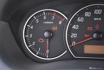 2013款雨燕1.5L手动20周年限量版