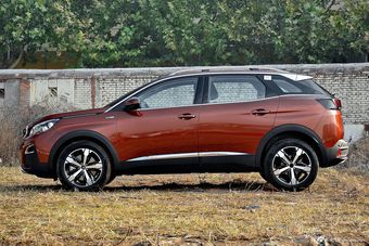 2017款标致4008 1.8T自动380THP豪华版（红色）