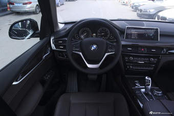 2017款 宝马X5 2.0T 自动xDrive28i