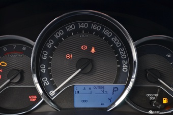 2017款丰田雷凌 1.2T G CVT精英型