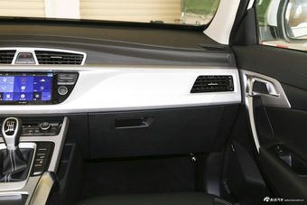 2016款吉利博越2.0L手动智尚型