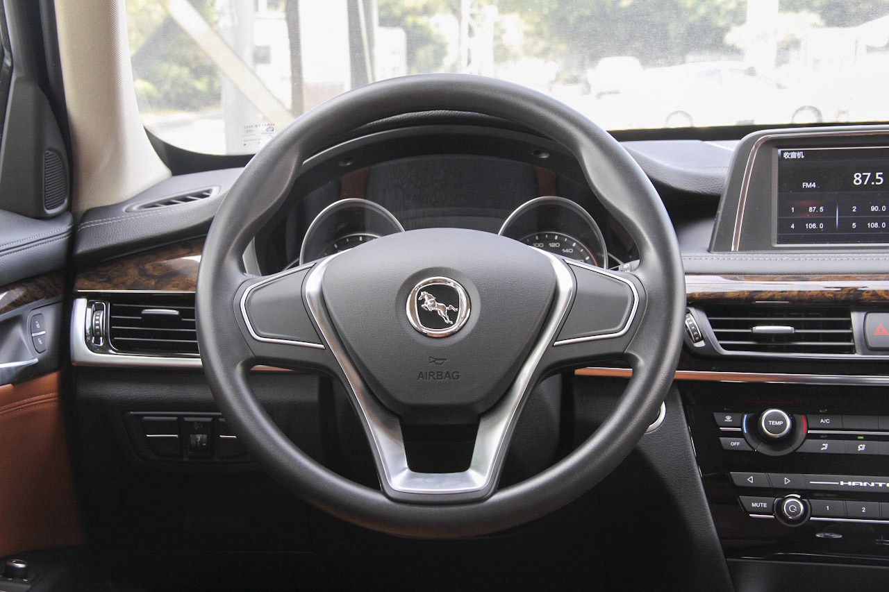 2016款汉腾X7 1.5T手动舒适型