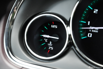 2014款昂科雷3.6L自动精英舒适型两驱