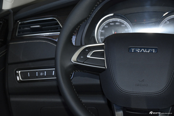 2018款君马S70 1.5T手动标准型