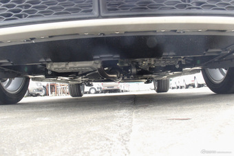 2016款艾瑞泽5 1.5L自动领锐版 秀色金