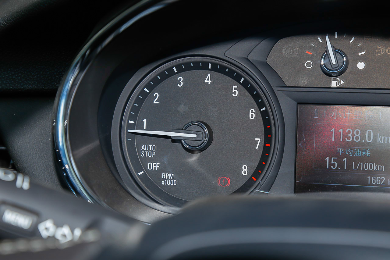 2016款昂科拉1.4T自动四驱全能旗舰型18T