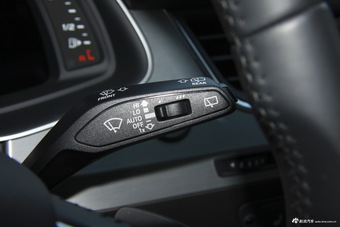 2016款奥迪Q7 2.0T自动40TFSI S-Line运动型