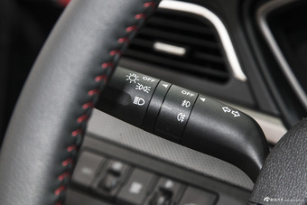 2017款海马M6 1.6L手动运动智能型