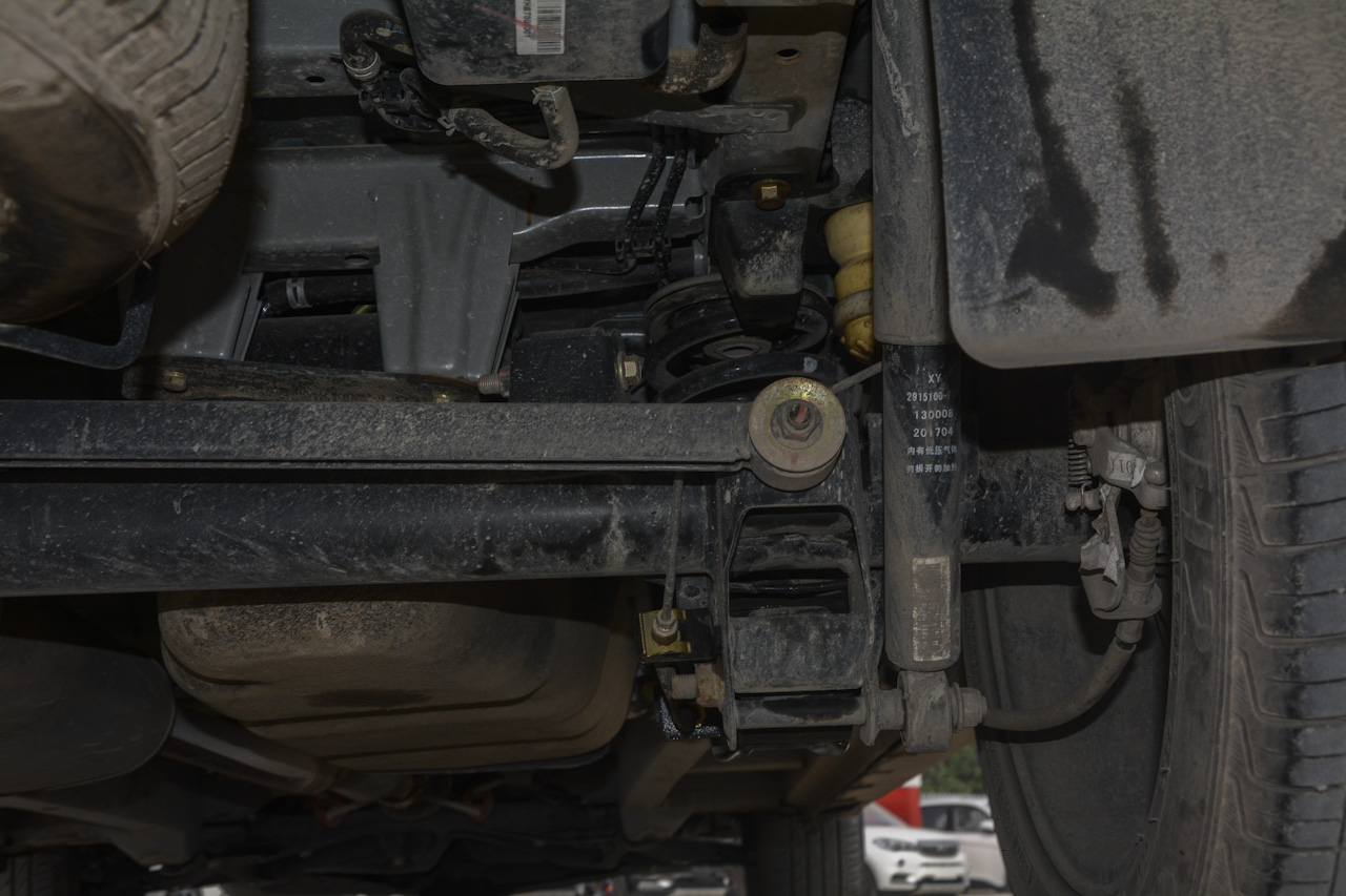 2017款斯威X3 1.5T手动时尚型