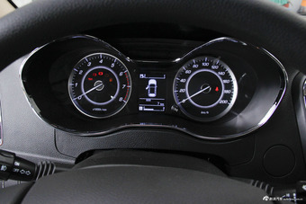 2016款 宝骏560 1.5T手动精英型