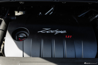 2016款众泰SR7 1.5T自动魔方之心版