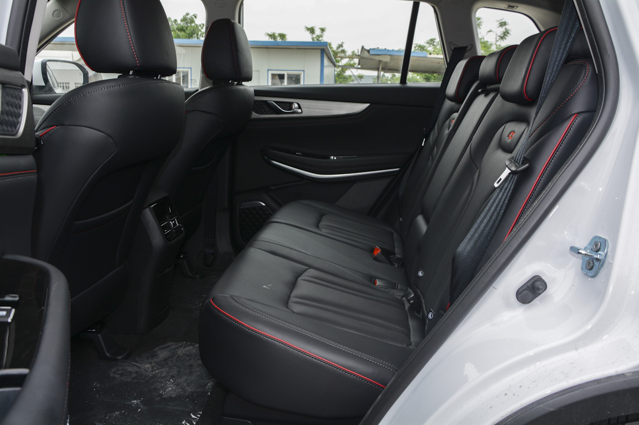 2018款长安CS75 1.5T自动雅智型