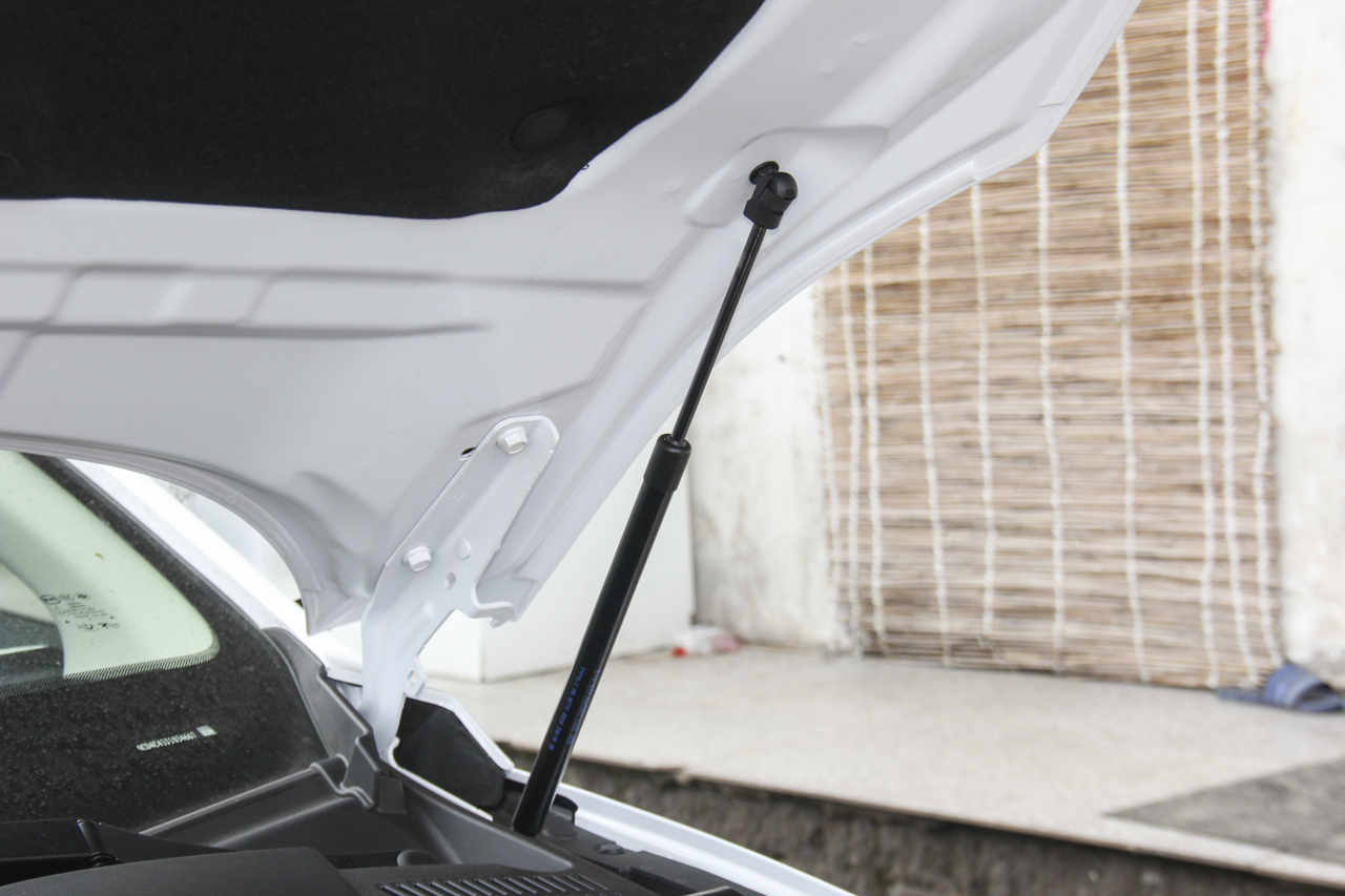 2018款比亚迪唐新能源2.0T全时四驱智联创享型7座