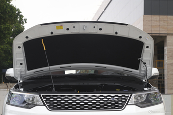 2017款长安CX70 1.5T自动尊擎版