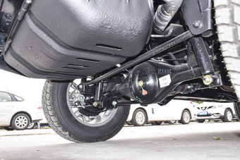 2016款北京BJ40L 2.3T自动四驱尊享版